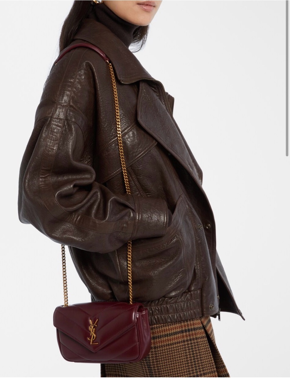 Quilted Shoulder Bag with Gold Chain Strap in Burgundy